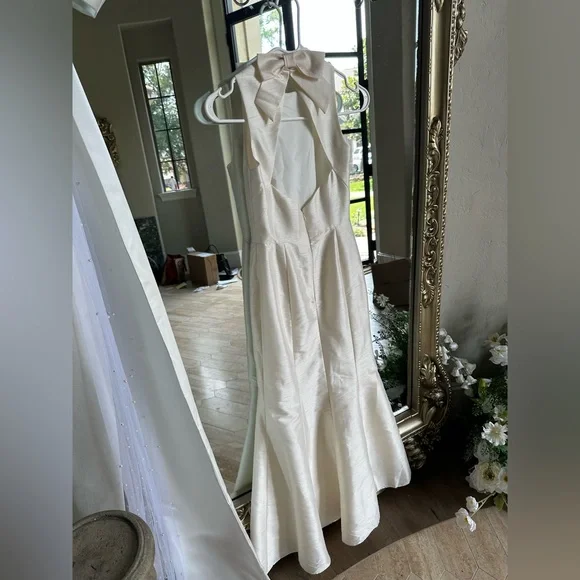 Alfred sung size 0 ivory gown - Picture 4 of 7